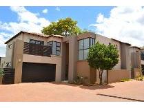 House in to rent in Sandton, Sandton
