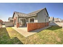 Townhouse in for sale in Meyersdal, Alberton