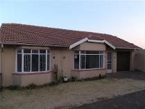 Townhouse in for sale in Roodepoort, Roodepoort