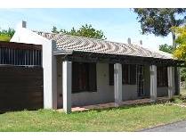 House in for sale in Onder Papegaaiberg, Stellenbosch