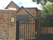 Townhouse in for sale in Balilie Park, Potchefstroom