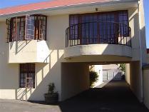 Flat-Apartment in for sale in Paarl, Paarl