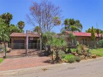 House in for sale in Glenvista, Johannesburg