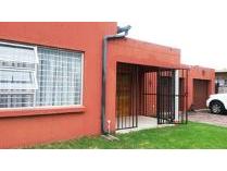 3-bed Property For Sale In Edenvale Houses & Flats