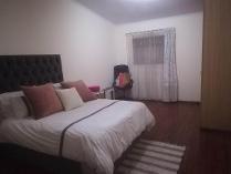 Flat-Apartment in to rent in Barbeque Downs, Midrand
