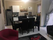Flat-Apartment in to rent in Roodepoort, Roodepoort