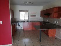 Flat-Apartment in to rent in Krugersdorp, Krugersdorp
