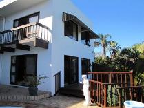 House in for sale in Beacon Bay, East London