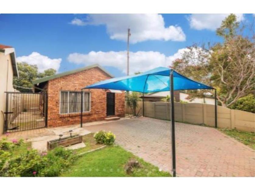 To Rent Of Contryhouse In Edenvale Ekurhulenitiv13817819 Persquare