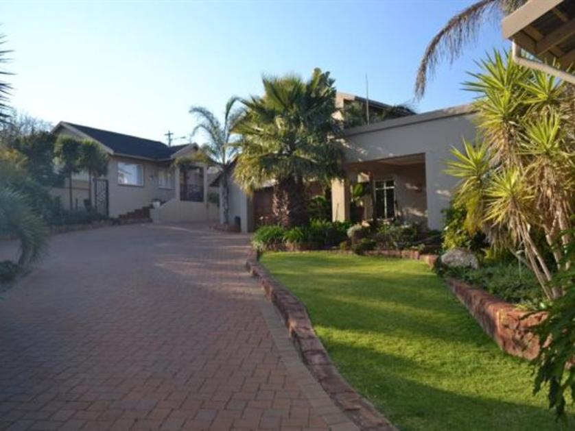 For Sale of House in Florida Hills, Roodepoort Persquare