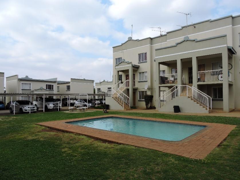 To Rent of FlatApartment in Potchefstroom, Tlokwe City Council(TIV