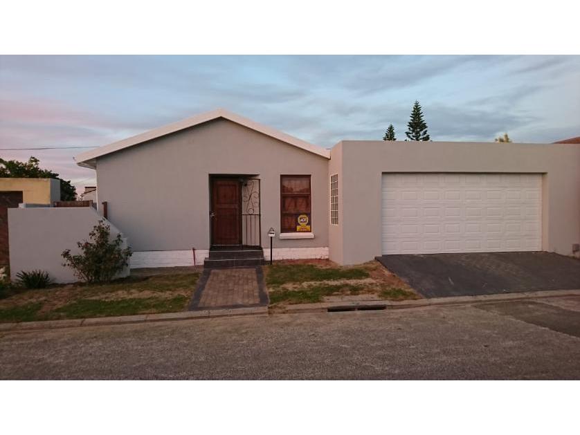 For Sale of House in Brackenfell, City of Cape Town(TIV_13774363